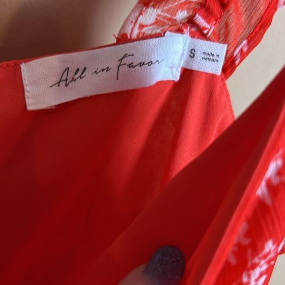 All in Favor Red Floral V-Neck Ruffle Strap Mini Dress Size Small NWOT - Picture 4 of 9